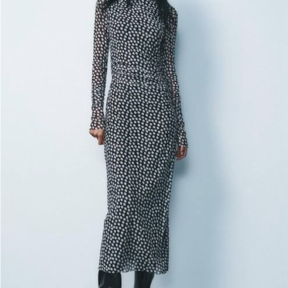 Zara Black and White Long Sleeve Midi Dress